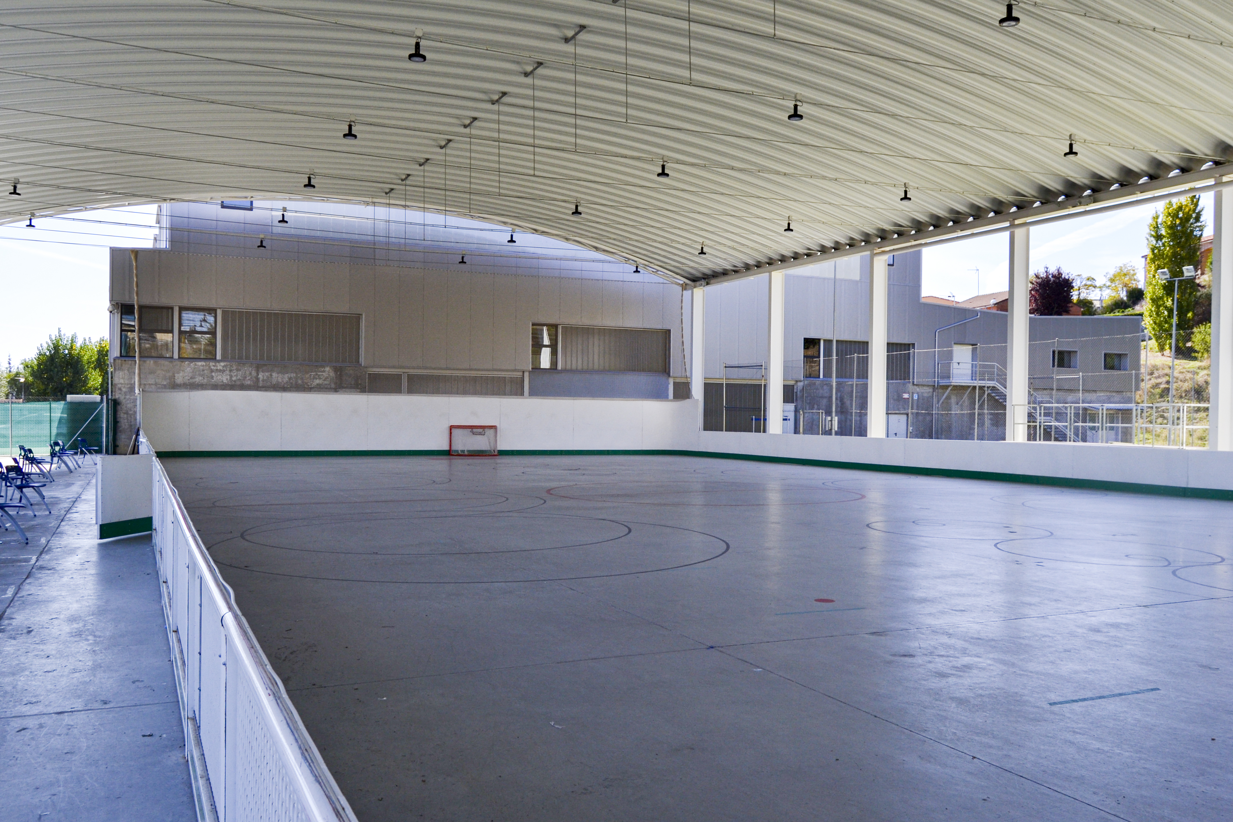 Pista de Hockey y Patinaje de Zaratán - centro deportivo en Valladolid