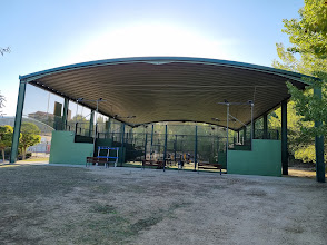Pistas Municipales de Pádel de Zaratán - centro deportivo en Valladolid