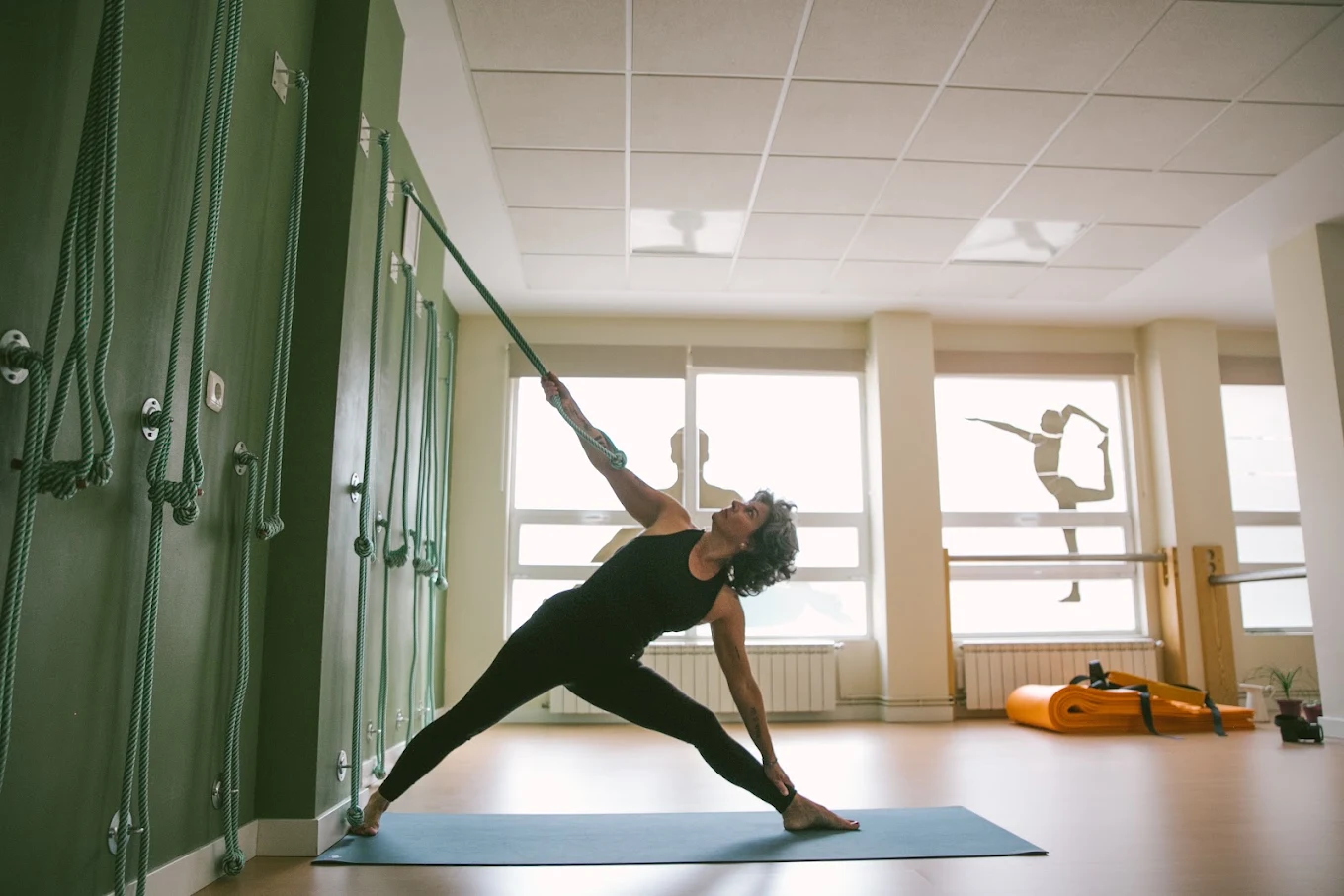 Yoga Albahaca · yoga con Gloria
